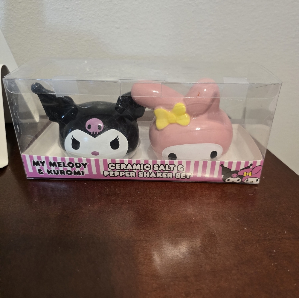 Hello Kitty: Kuromi and My Melody salt and pepper shakers